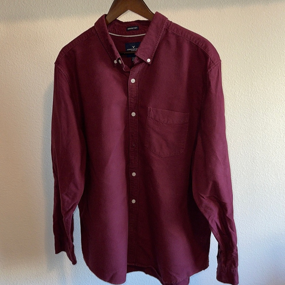 American Eagle Button Up